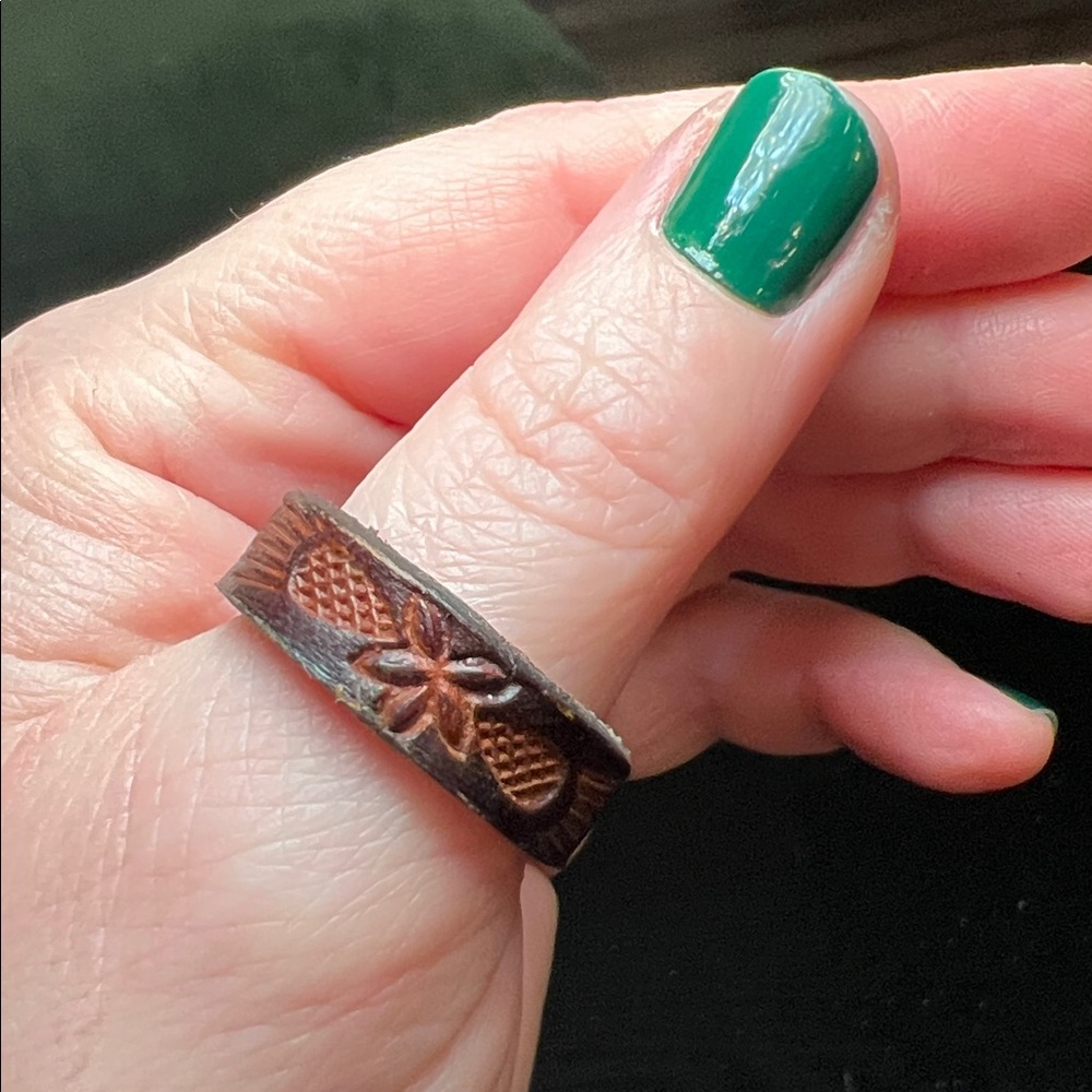 Vintage Southwestern Style Handmade Tooled Brown Genuine Leather Ring